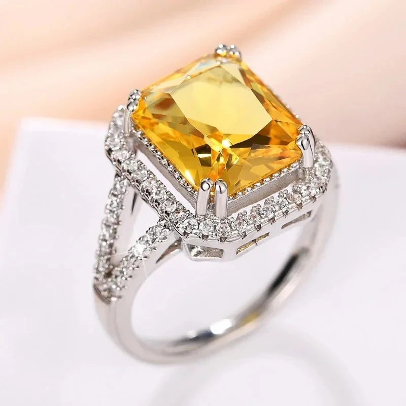 New Elegant Yellow Cubic Zirconia Women Rings Luxury Wedding Anniversary Party Lady's  Accessories Bright Fashion Jewelry Good Vibrations
