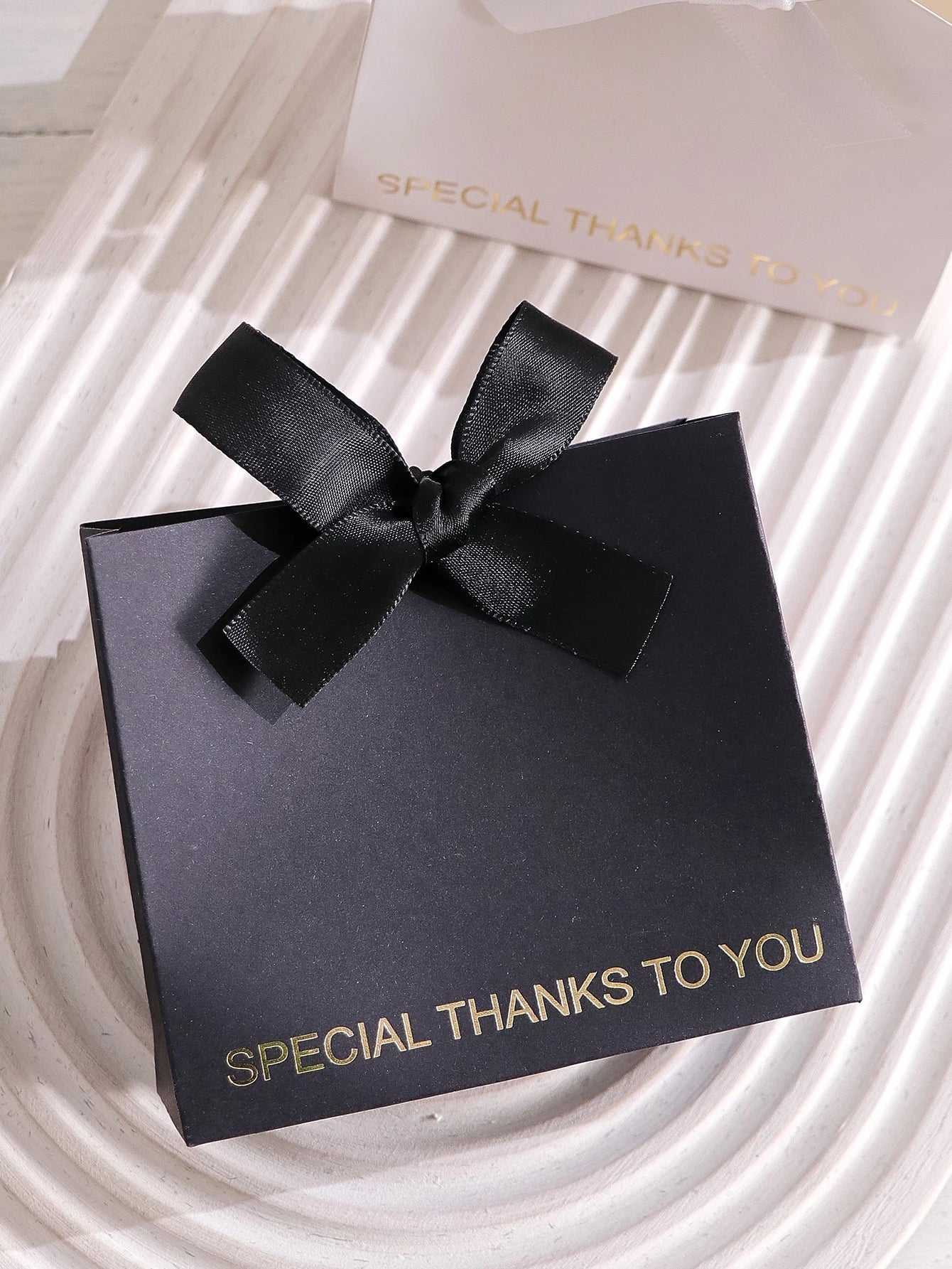 5 Small Gift Boxes with Elegant“Special Thanks” Messages Perfect for Wedding Gifts, Birthday Gifts and Thank-You Gifts Availabl Good Vibrations