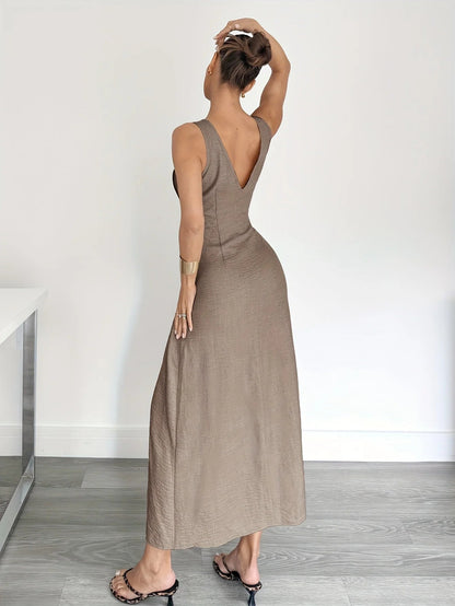 Elegant Women's Office Outfit: Sleeveless Waist-Cinched Long Dress for Sophisticated Money-Style Fashion Good Vibrations