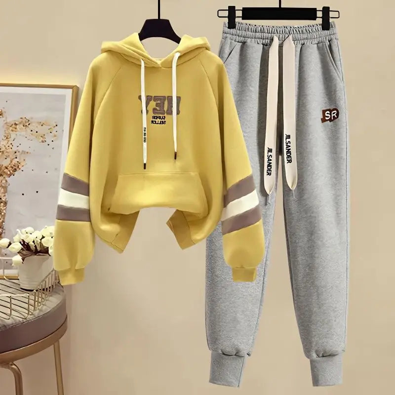 Sports Set for Women in Spring and Autumn New Korean Version Color Blocking Hooded Top Casual Pants Age Reducing Two-piece Set Good Vibrations