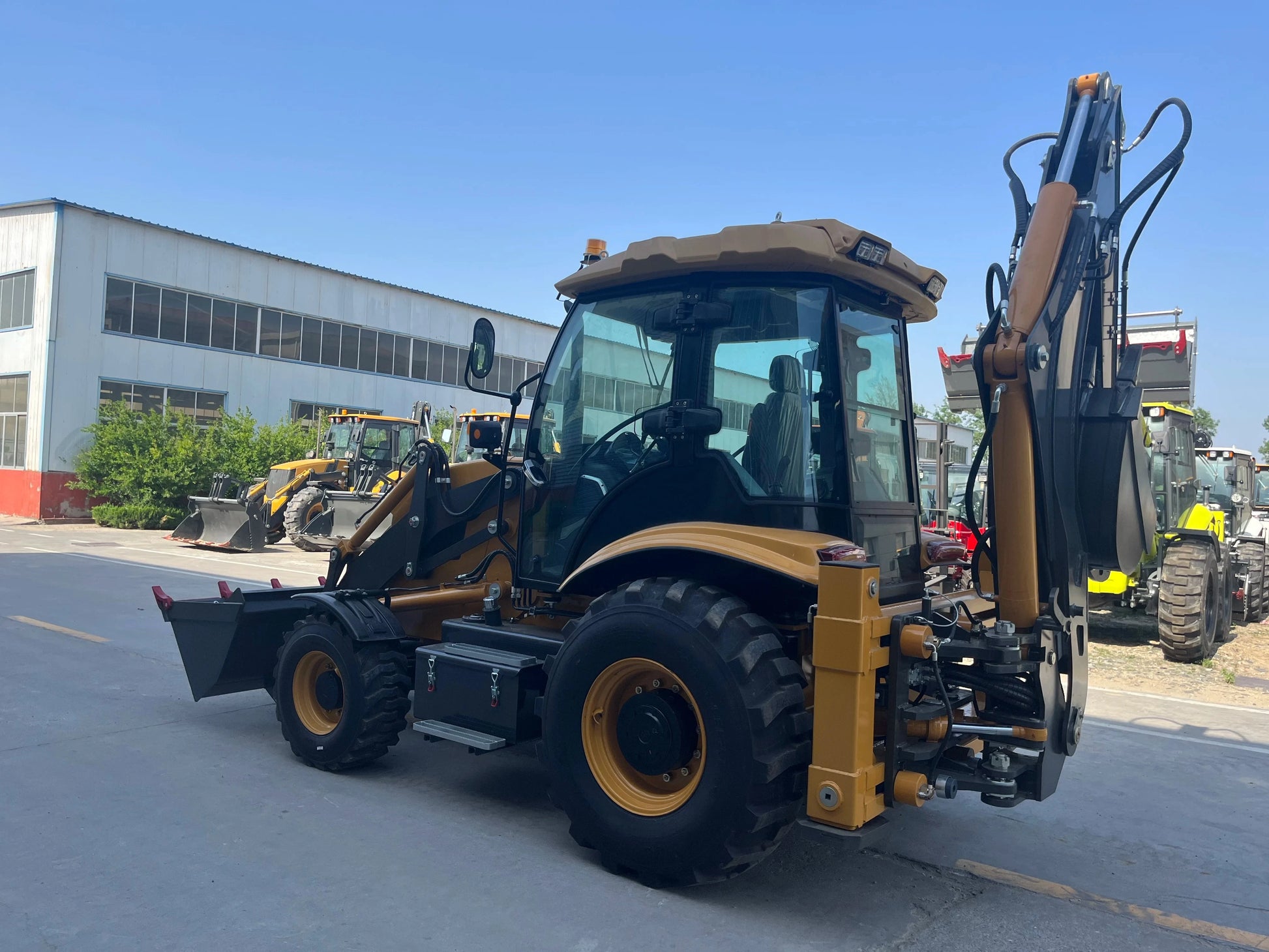 Backhoe Loader China Manufacturer Front Loader 4X4 Agricultural tractor Wheel Loader Cummins diesel Engine Customizable Digger Good Vibrations