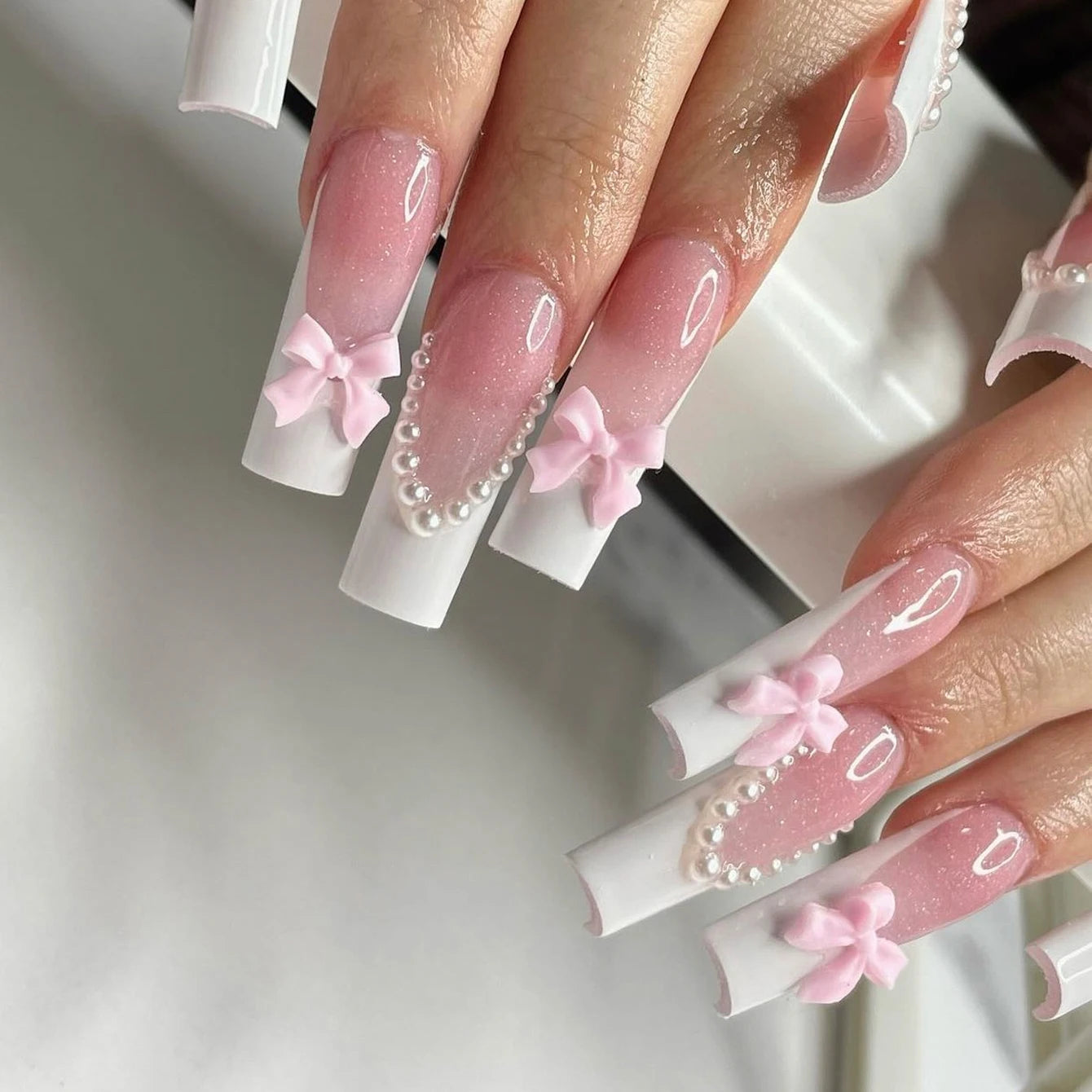 24pcs Press on Nails Short Almond Bowknot Black Press on Nails White Pearl Sweet French Tip Press on Nails Cute Nail Artificial Good Vibrations