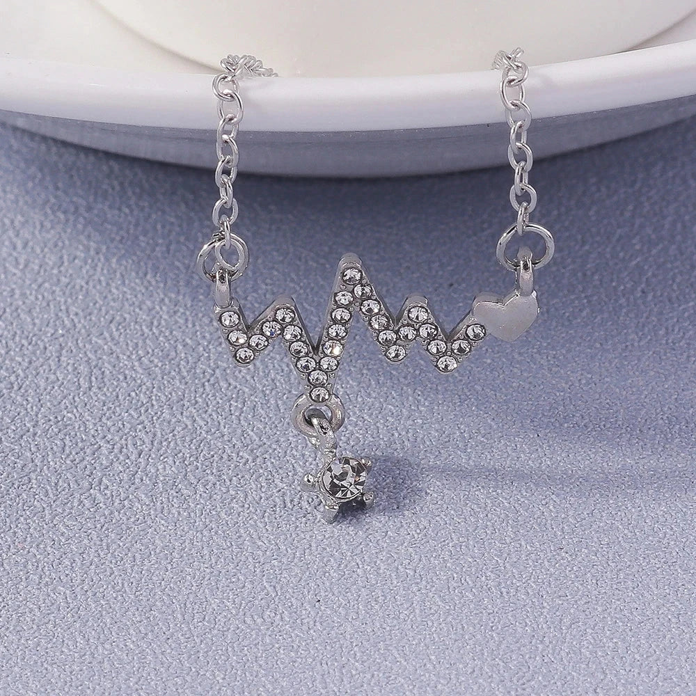 Fashion Cross Necklace for Women Men Gold Silver Color Dazzling Crystal Jesus Crucifix Necklace Christian Jewelry Wholesale Good Vibrations