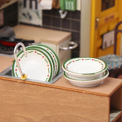 Dollhouse Simulation Plates Set of 5, 1/12 Scale Kitchen Accessories for Pretend Play Good Vibrations