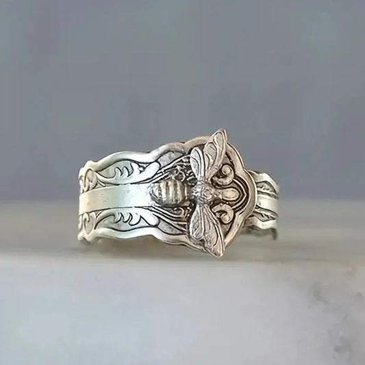 Vintage Bee Rings for Women Metal Finger Accessories Stylish Daily Wear Girls Ring Party Hip Hop Animal Statement Jewelry Good Vibrations