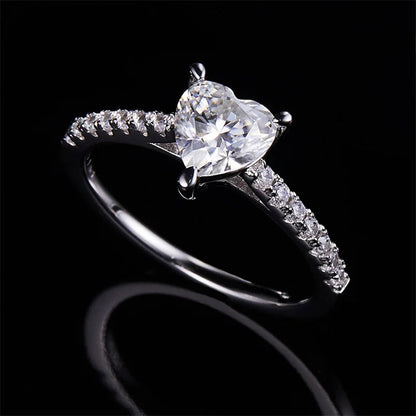 925 Sterling Silver Classic Ring for Women Heart jewelry simple diamond ring imitation diamond women's ring R235 Good Vibrations