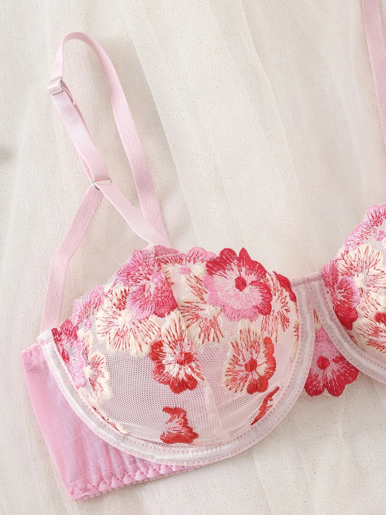 Women's Underwear Set Fancy Woman Semi-Sheer Embroidery Beautiful Bra And Panty Sets Erotic Outfits Sexy Lingerie Good Vibrations