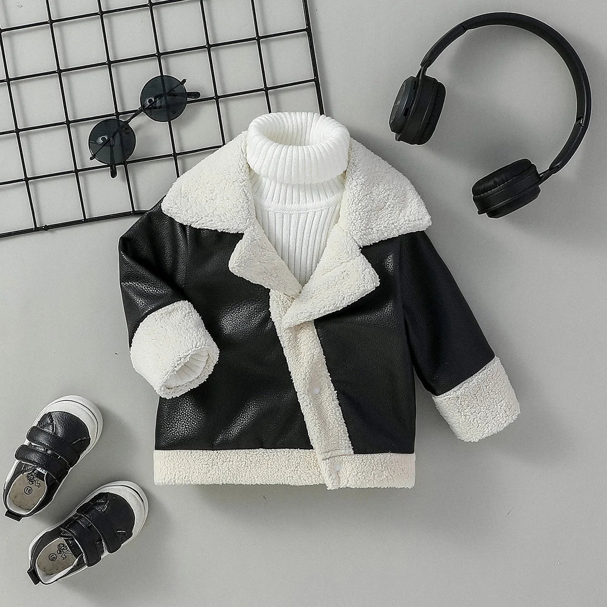 2024 Baby Boys Black Leather Coats Winter Fashion Turn-down Collar Jackets Thick Warm Outerwear Children Clothes For 3M-3Y Good Vibrations