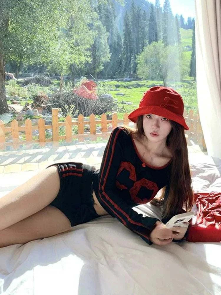 Lace patchwork two-piece set with contrast color crop t-shirt and high waist bandage shorts, autumn femme casual slim grunge style.