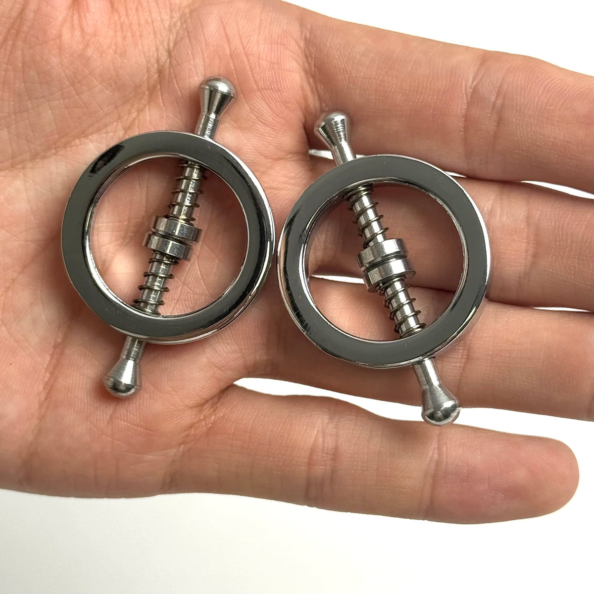 Non-Piercing Nipple Shields Rings Circle Clamps Nail Plate Breast Clamps with Internal Spike Sexy Body Jewelry Gift for Women Good Vibrations