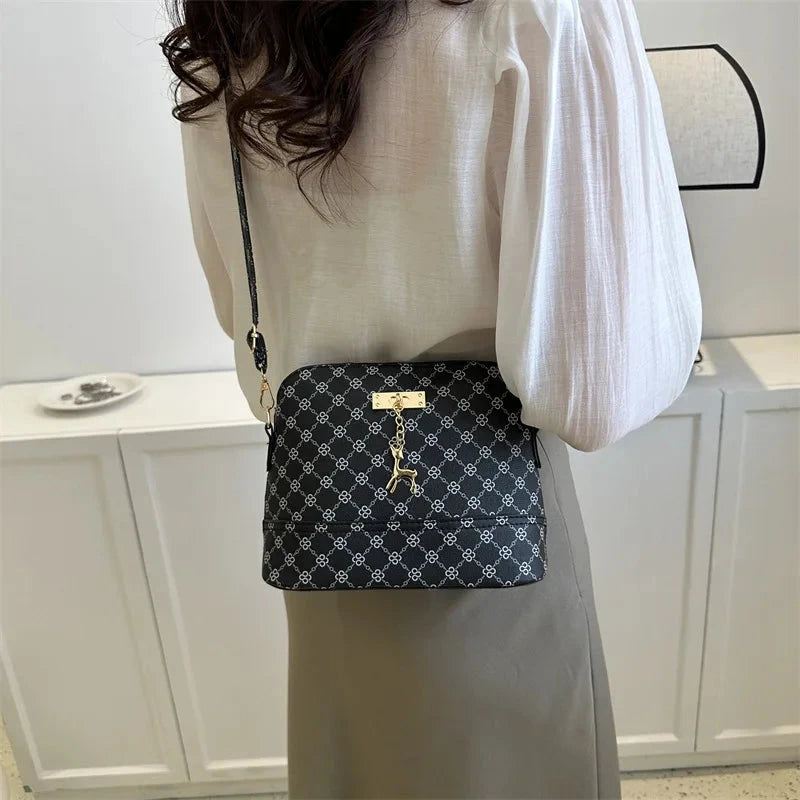 PU Leather Women Shoulder Bag Female Deer Pendant Handbags Girl Small Crossbody Bag Fashion Shell Shape Messenger Bag Bolsos Good Vibrations