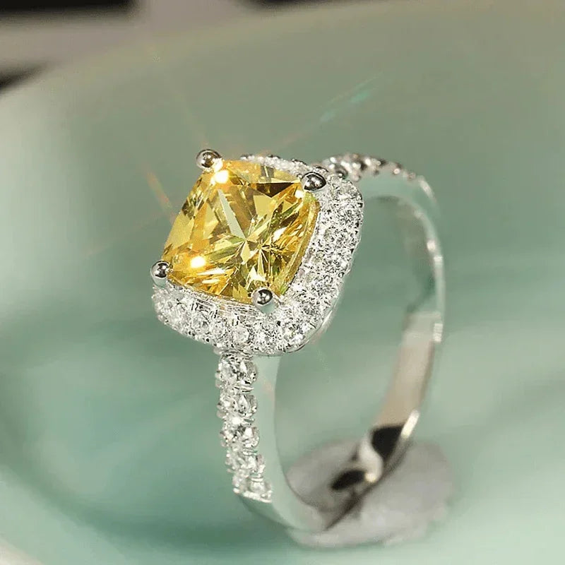 New Elegant Yellow Cubic Zirconia Women Rings Luxury Wedding Anniversary Party Lady's  Accessories Bright Fashion Jewelry Good Vibrations
