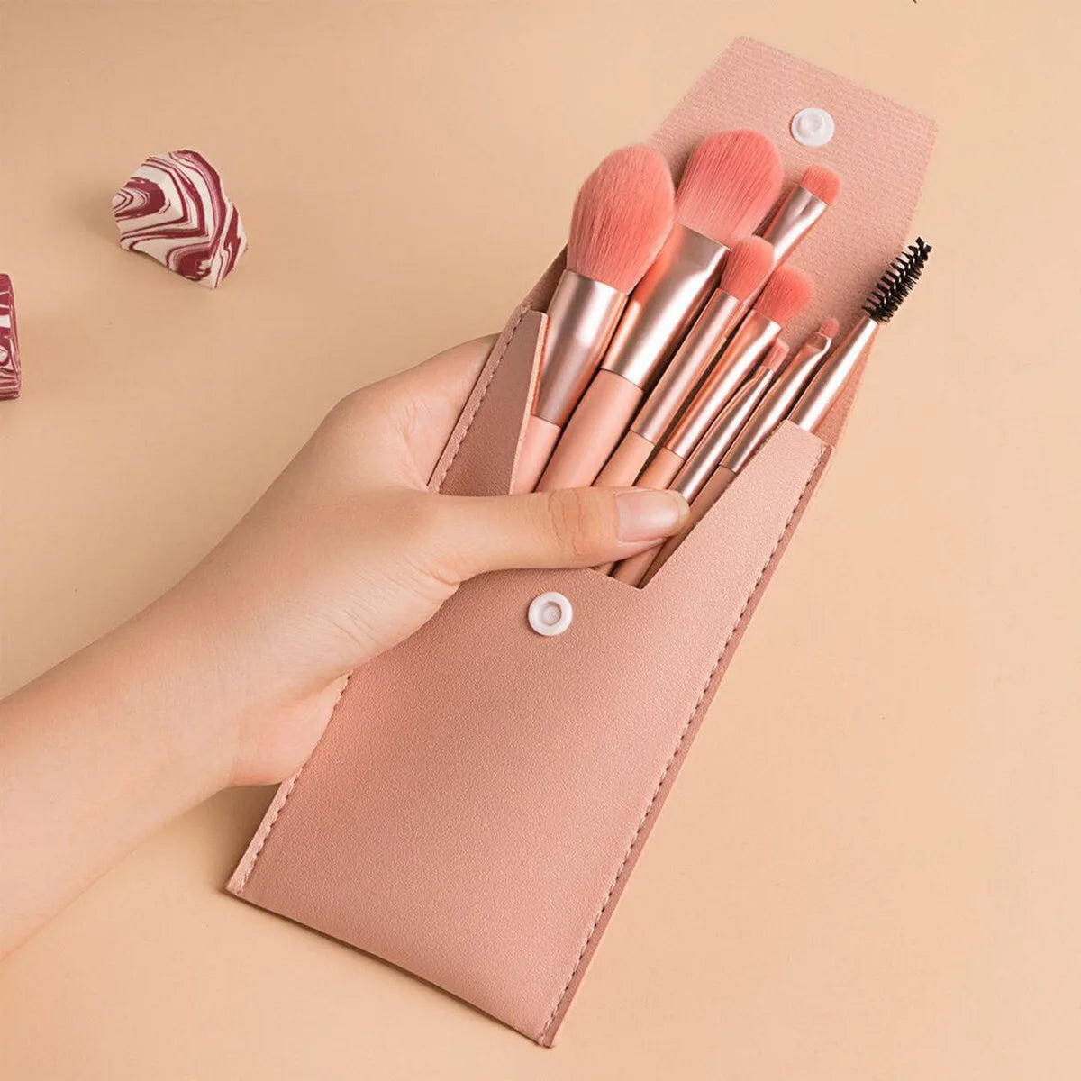 Mini Brush 8-Piece Makeup Bag Portable concealer powder brush set soft fur make-up tool Good Vibrations