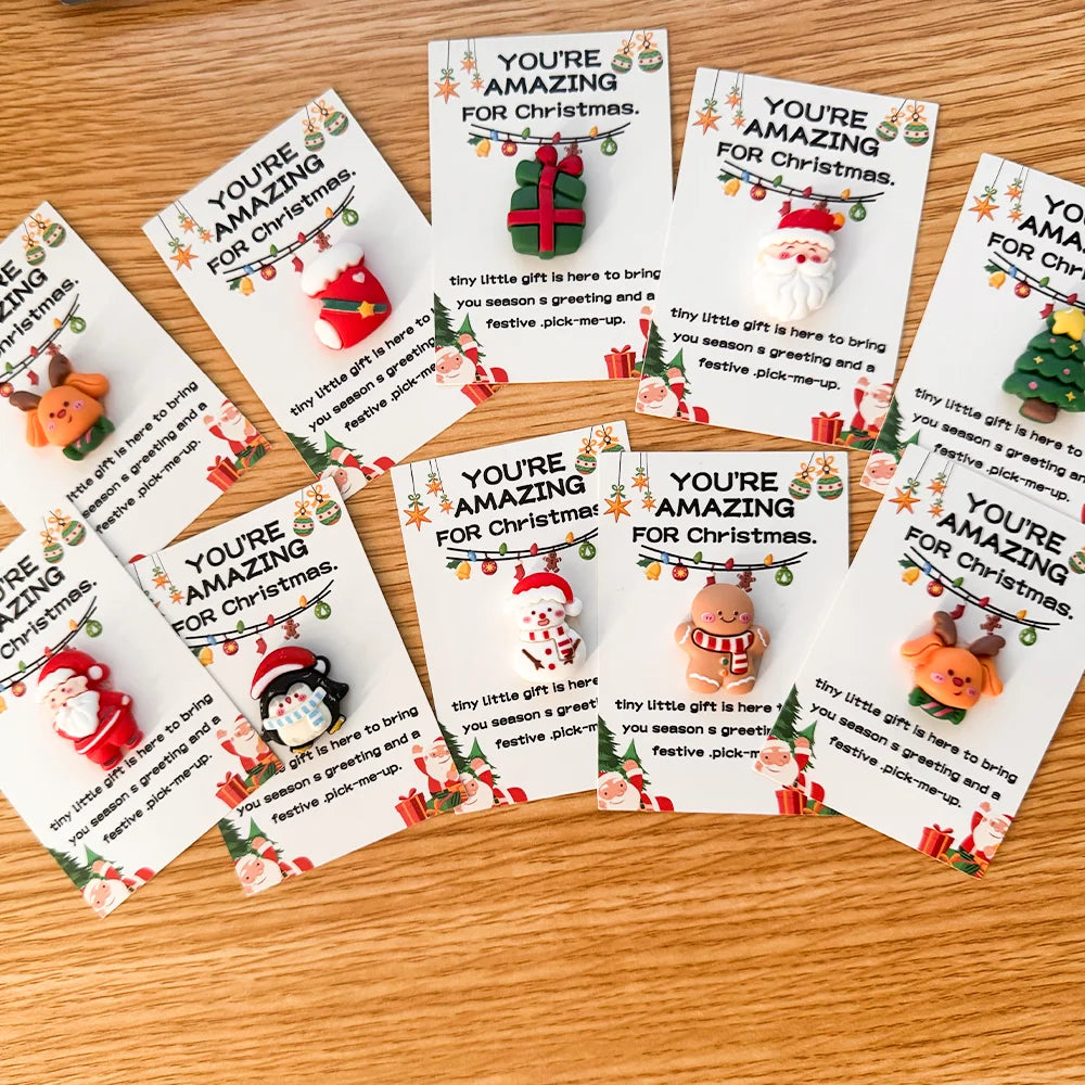 40pcs Christmas Mini Hug Cards with Resin Ornaments - Santa Claus, Socks, Gingerbread Snowman, Reindeer Patterns Christmas Gifts Good Vibrations