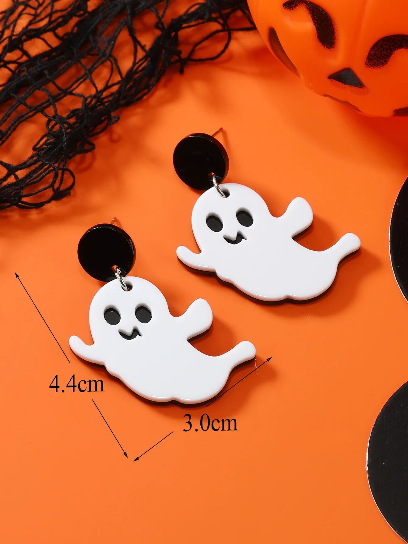 8 pairs of Halloween flame demons, cute little ghosts, acrylic earrings, skull heads, alien spaceships, pumpkin ghosts Good Vibrations