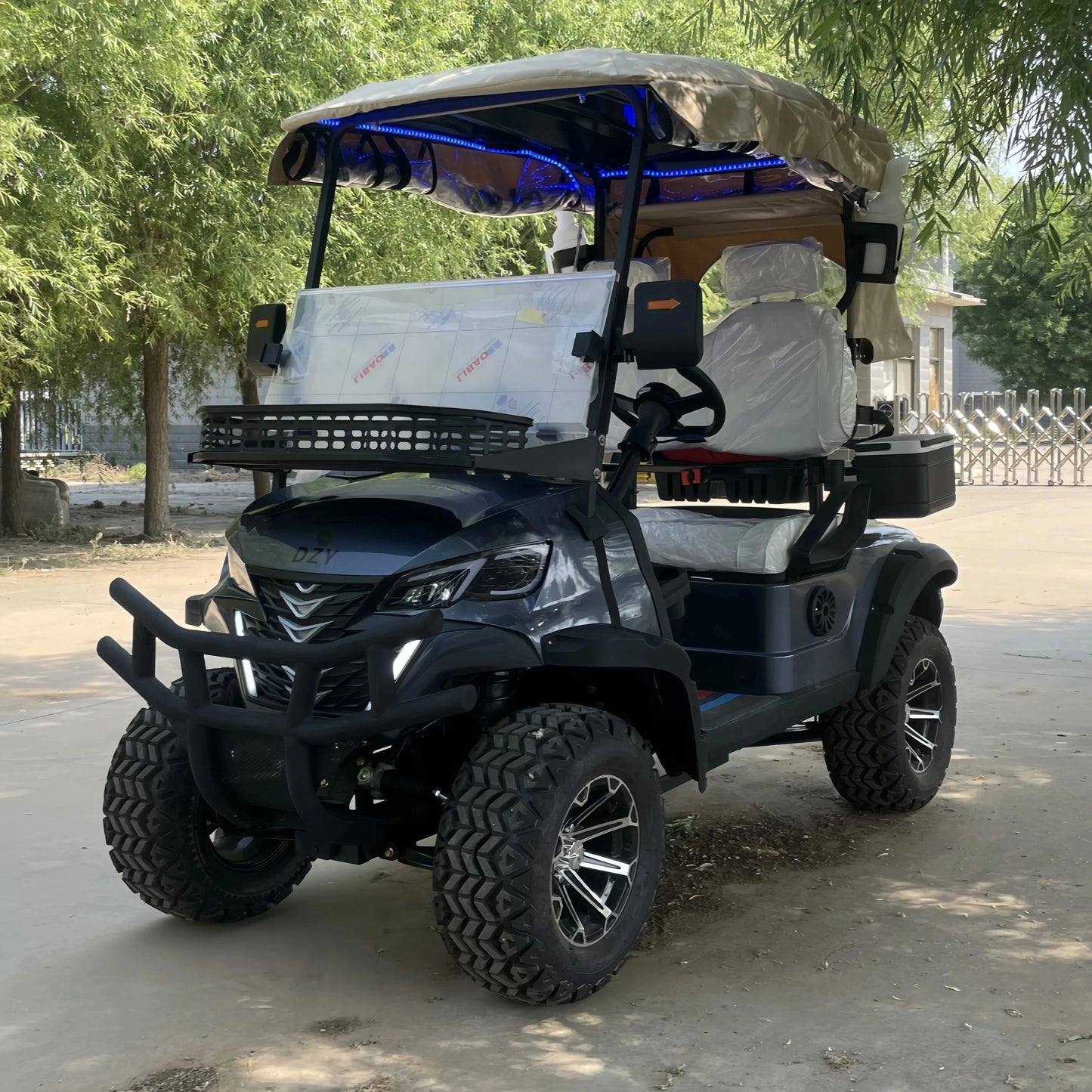 Energy Saving Effect of Manufacturer's 4+2 Seat Electric off-Road Vehicle, Four-Wheel Golf Cart    Truck with a trailer attached Good Vibrations