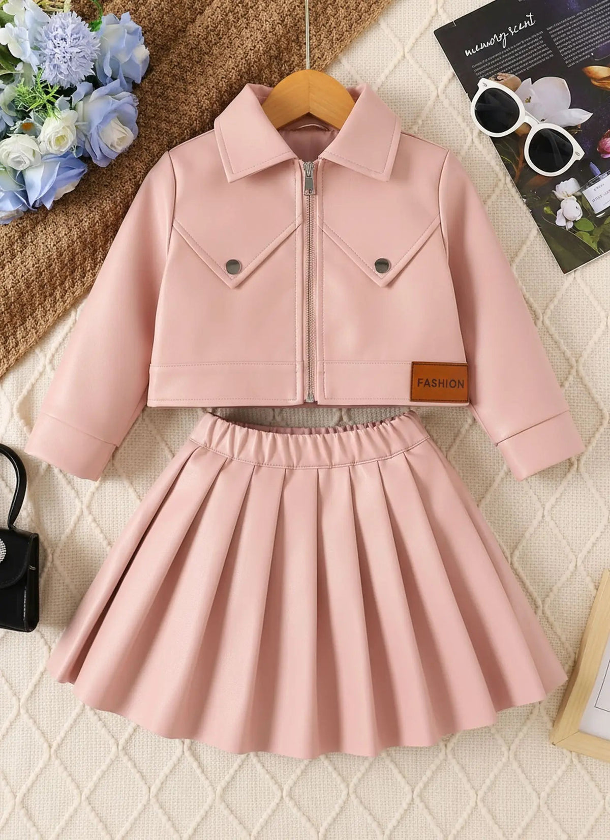 Children's Clothing for Girls, Spring and Autumn Stylish Pu Jacket and Versatile Short Skirt Two-Piece Set, New Fashion Street Style Cool Half Skirt, Easy to Clean, New Versatile Pu Leather Outfit Good Vibrations