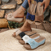 Retro Flower Decor Wedge Slippers Woman 2025 Summer Thick Bottom Platform Sandals Women Anti Slip Beach Shoes Outdoor Slides Good Vibrations