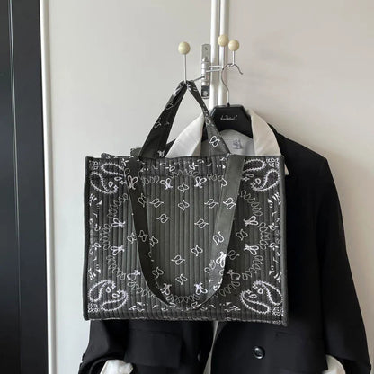 Women Paisley Print Quilted Tote Bag Large Capacity Casual Shoulder Handbag Vintage Bandana Pattern Commuter Shopping Bag Good Vibrations