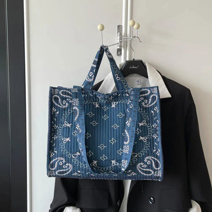 Women Paisley Print Quilted Tote Bag Large Capacity Casual Shoulder Handbag Vintage Bandana Pattern Commuter Shopping Bag Good Vibrations