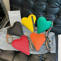 PU Coin Purse Trendy Female Bag Women Wallets New Heart-shaped Bag Zipper Purse Wrist Clutch Storage Portable Bag Fashion Good Vibrations