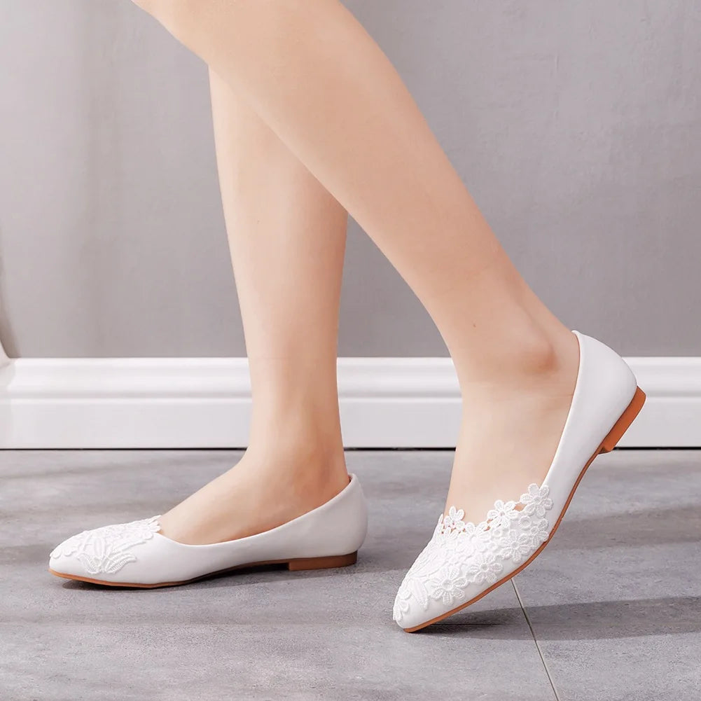 Plus size 35-43 elegant lace wedding dress shoes for women 2025 summer pointed toe flats low heels ladies white loafers Good Vibrations