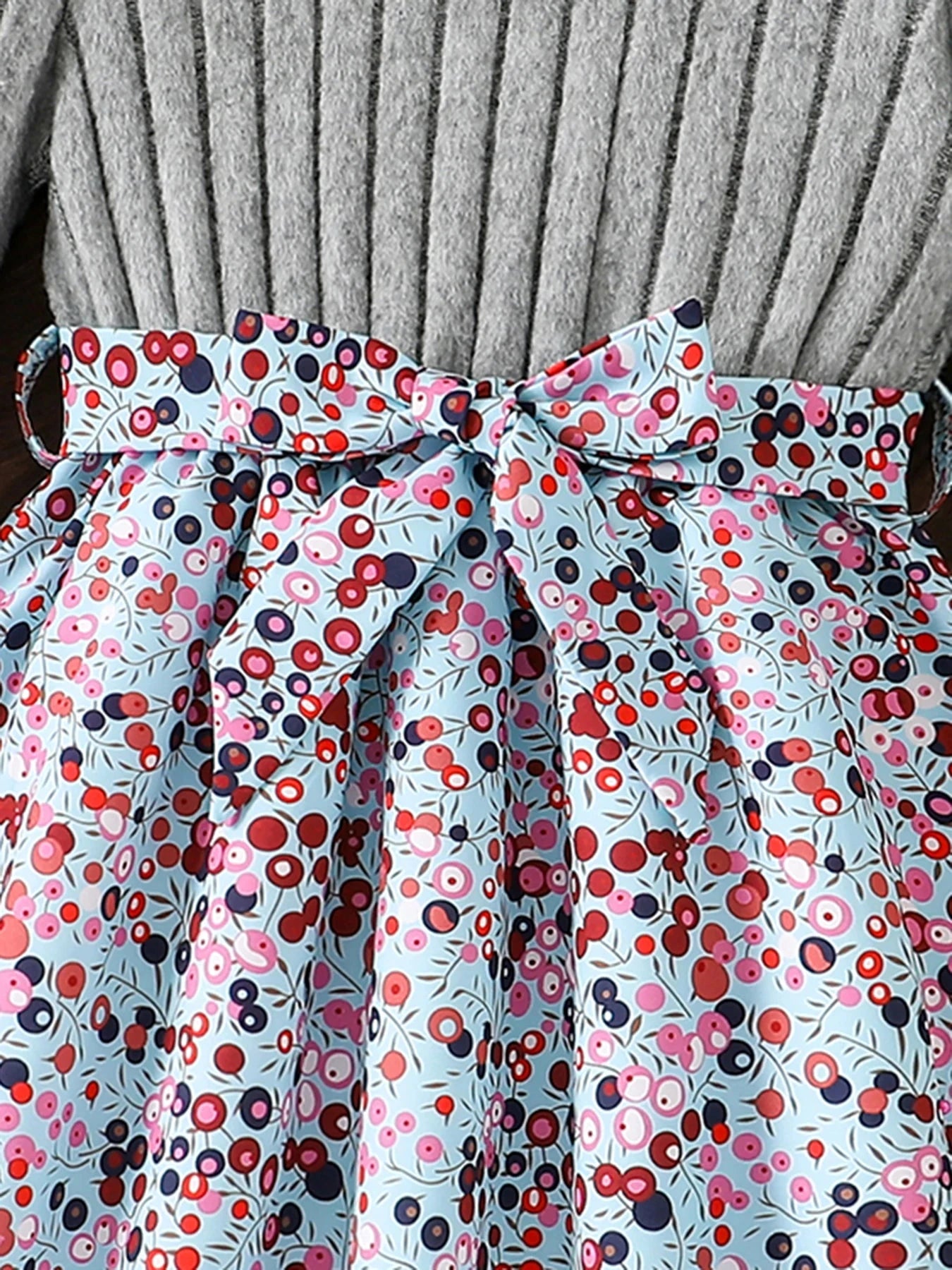 Spring and Autumn Girls' Simple Casual Versatile Knitted Round Neck Long-Sleeved Floral Dress Girls' Daily Casual Dress Good Vibrations