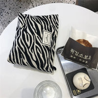 Large Women Leopard Cosmetic Bag Canvas Waterproof Zipper Make Up Bag Travel Washing Makeup Organizer Beauty Case Good Vibrations