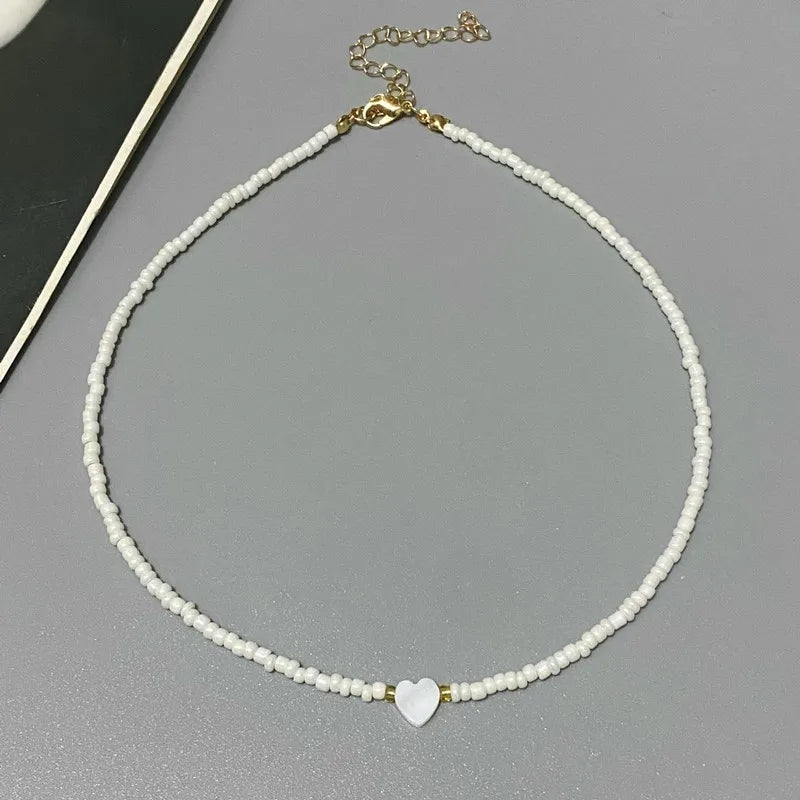 New Nature Shell Love Heart Choker Necklace for Girl Spring Summer Fashion Small Colorful Glass Beads Necklace Gift for Friend Good Vibrations