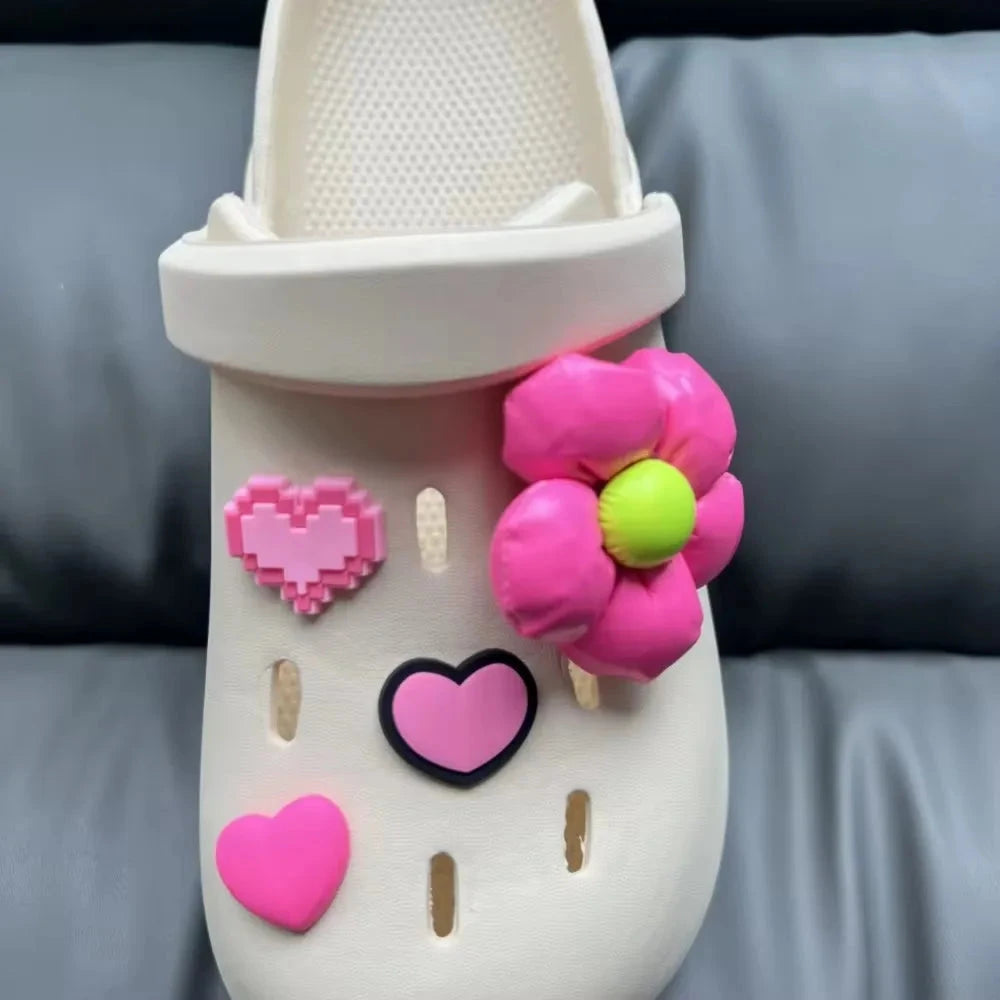 New Rose Red Leather Flower Love Set Charm Shoe Accessories Women's DIY Wristband Buckle Fashion Clogs Shoe Buckle Good Vibrations