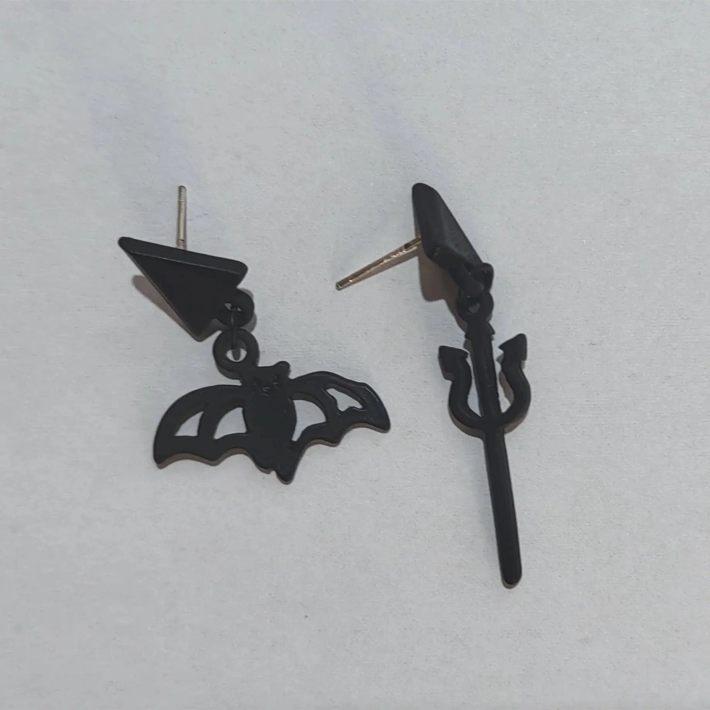 New Ear Nails Halloween Series Style Personalized Ghost Skull Bat 3D Color Preserving Good Vibrations