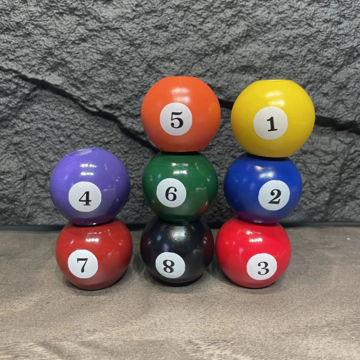 Unique Black Eight Resin Ashtray Perfect For Snooker Billiard Rooms Home Bars Parties Ideal Gift & Creative Birthday Presents Good Vibrations Adult Super Store