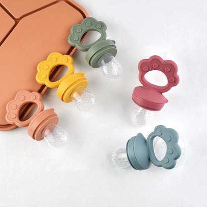 Silicone Fruit & Vegetable Juicing Baby Gum Toy Cartoon Chewing Teeth Grinding Stick Auxiliary Food Tool Safe Baby Care Utensils Good Vibrations