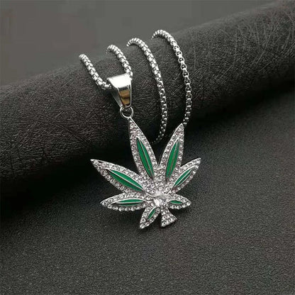 Personalized Punk Hip-hop Jewelry Necklace With Oil Inlaid Diamond Alloy Maple Leaf Pendant And Accessory Material Good Vibrations