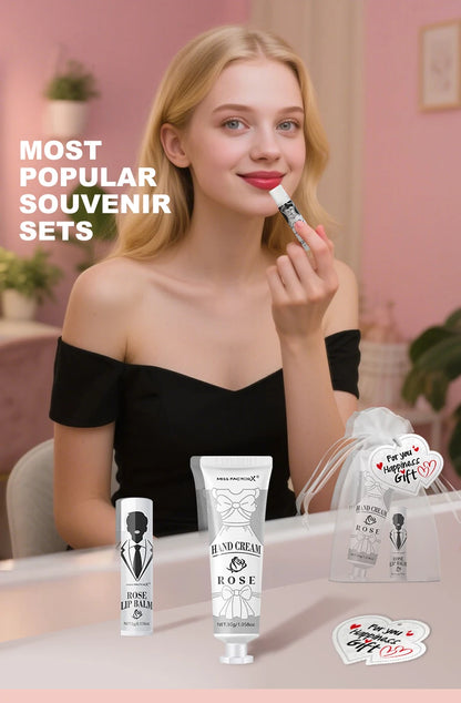 20 sets of wedding dress and suit theme gifts include hand cream, lipstick, white drawstring bag and wedding love greeting card