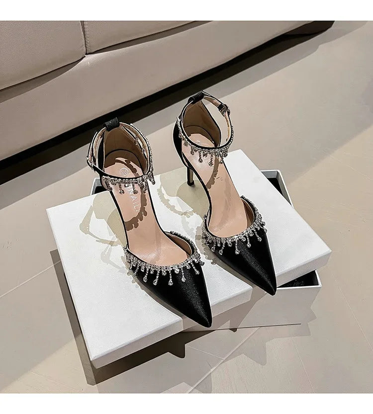Comemore 2025 White Wedding Bridesmaid Shoes Satin Fashion Rhinestone Fringe Chain High Heels Black Temperament Elegance Pumps Good Vibrations