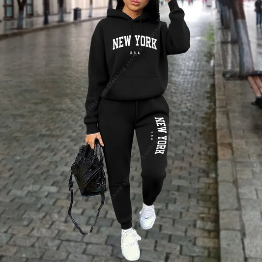 Black women's tracksuit with New York print, hoodie and jogging trousers set, autumn winter fleece sportswear