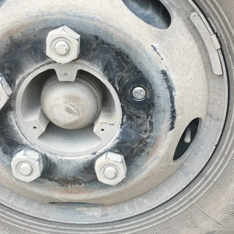 Metal screw bolt wheel serving as a hidden diversion safe for cash or valuables.