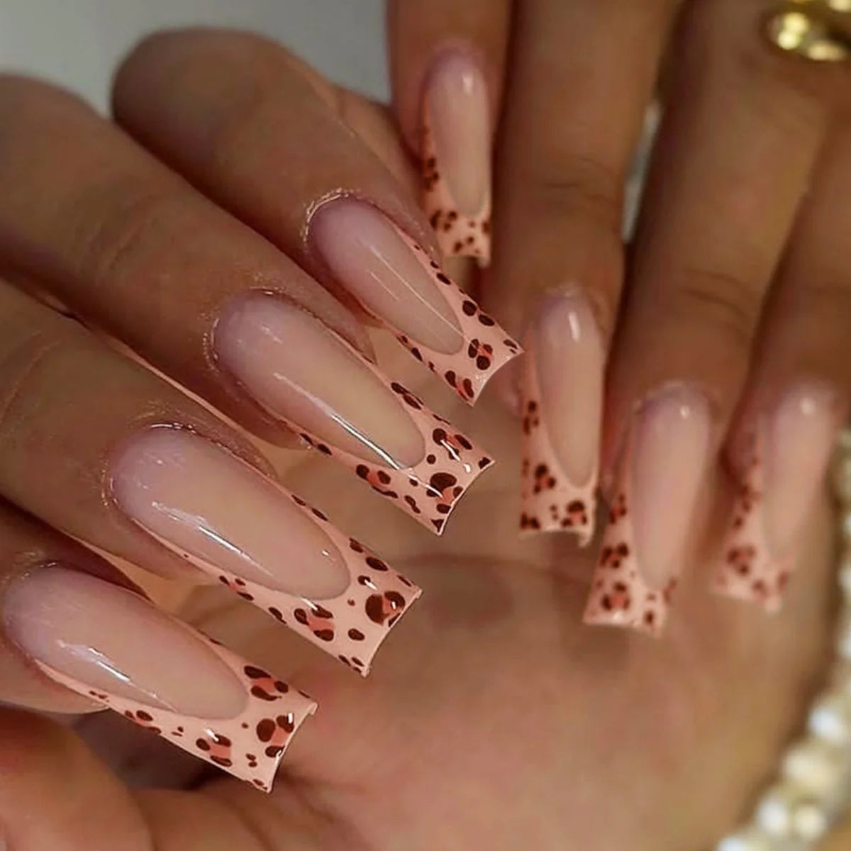 24Pcs Extra Long Square Fake Nail with Glue 3D Little Bear Bow Design False Nails White French Press on Nails Wearable Manicure Good Vibrations