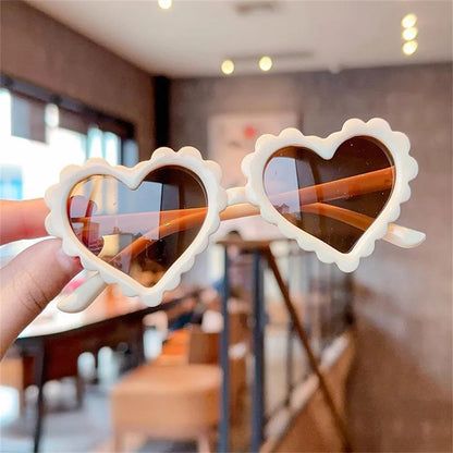 1Pc Cartoon Heart Sunglasses Children Baby Sunglasses Boys Girls UV400 Sun Glasses Shades Kids Gifts Fashion Party Eyeglasses Good Vibrations