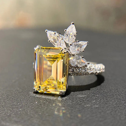 Elegant Yellow Water Drop Shaped Crystal Rhinestone Zircon Ladies Ring for Women Party Wedding Engagement Jewelry Size 6-10 Good Vibrations