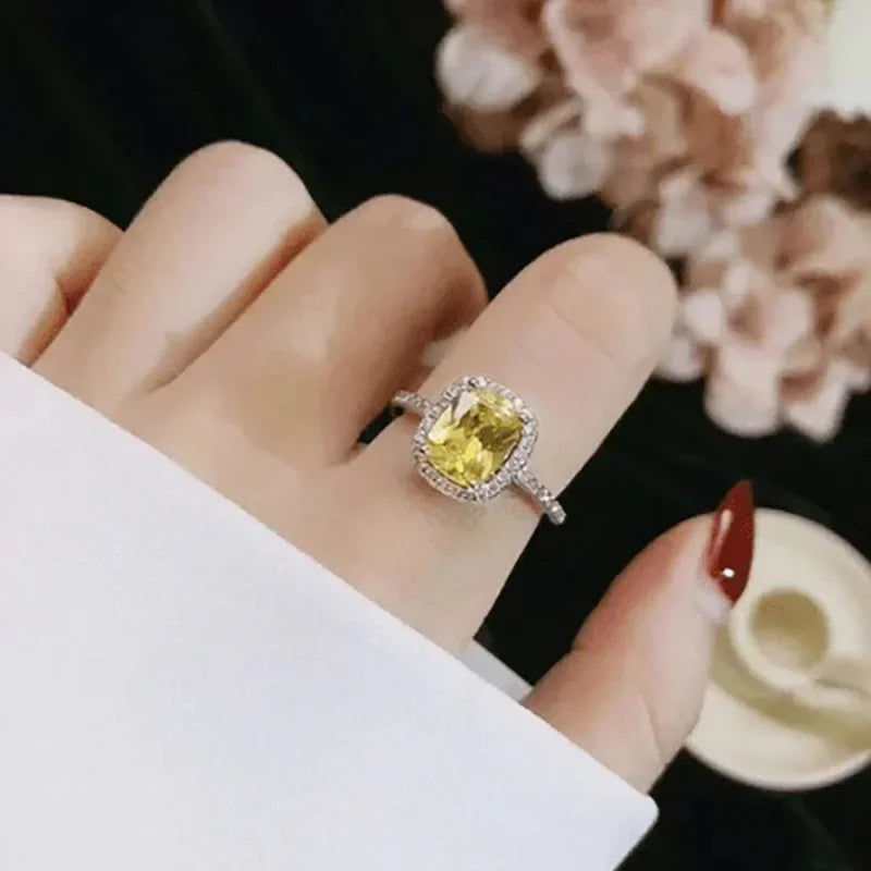 New Elegant Yellow Cubic Zirconia Women Rings Luxury Wedding Anniversary Party Lady's  Accessories Bright Fashion Jewelry Good Vibrations