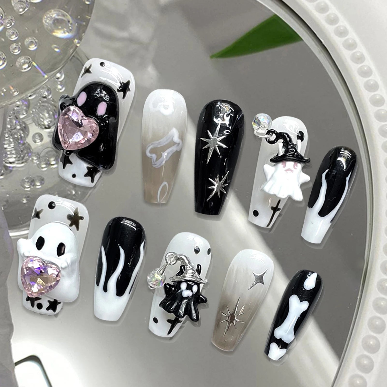 Handmade Press on Nails Cute White Ghost 3D Crystal Decor False Nails Full Cover Wearable Sweet Cool Girls Halloween Fake Nails Good Vibrations