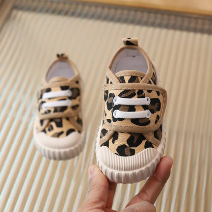 Children's Casual Shoes, Canvas Soft Sole Shoes Spring and Autumn Boys and Girls' Low Top Single Shoes Non-slip Prewalker Kids Good Vibrations