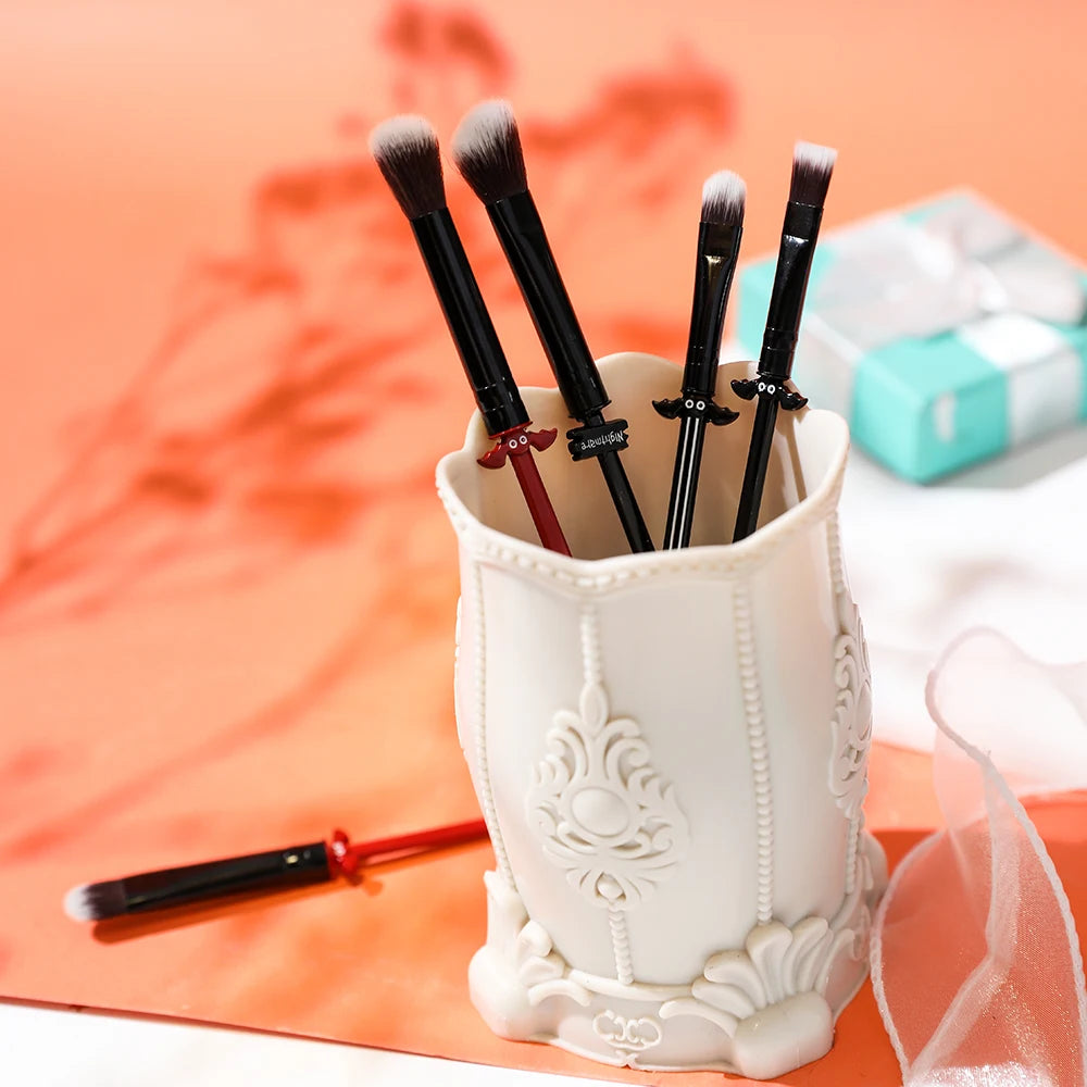 Disney The Nightmare Before Christmas Make Up Brush Jack Skellington Eye Shadow Concealer Brush Cosmetic Beauty Tools Good Vibrations