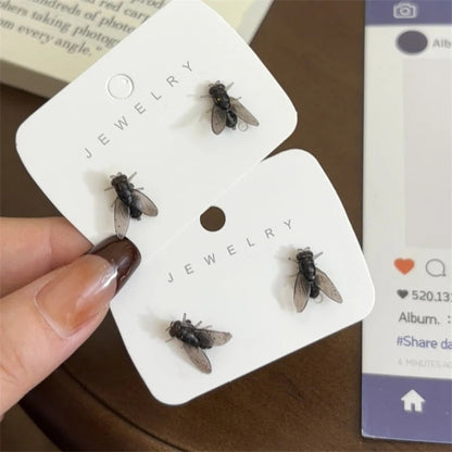 Funny Prank Flies Stud Earrings For Women Realistic Simulation Insect Small Fly Earrings Halloween Party Abstract Jewelry Gifts Good Vibrations