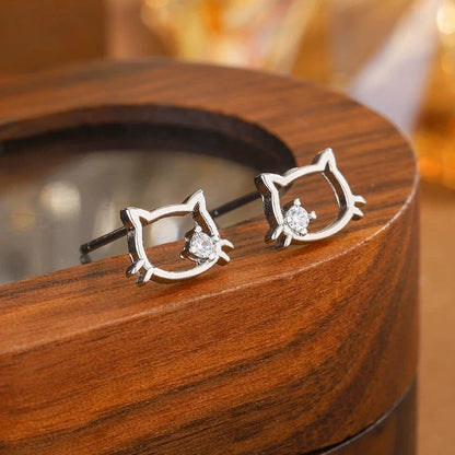 Uini Tail hot selling new 925 sterling silver fashionable cute hollow cat earrings simple temperament sweet girl accessories Good Vibrations