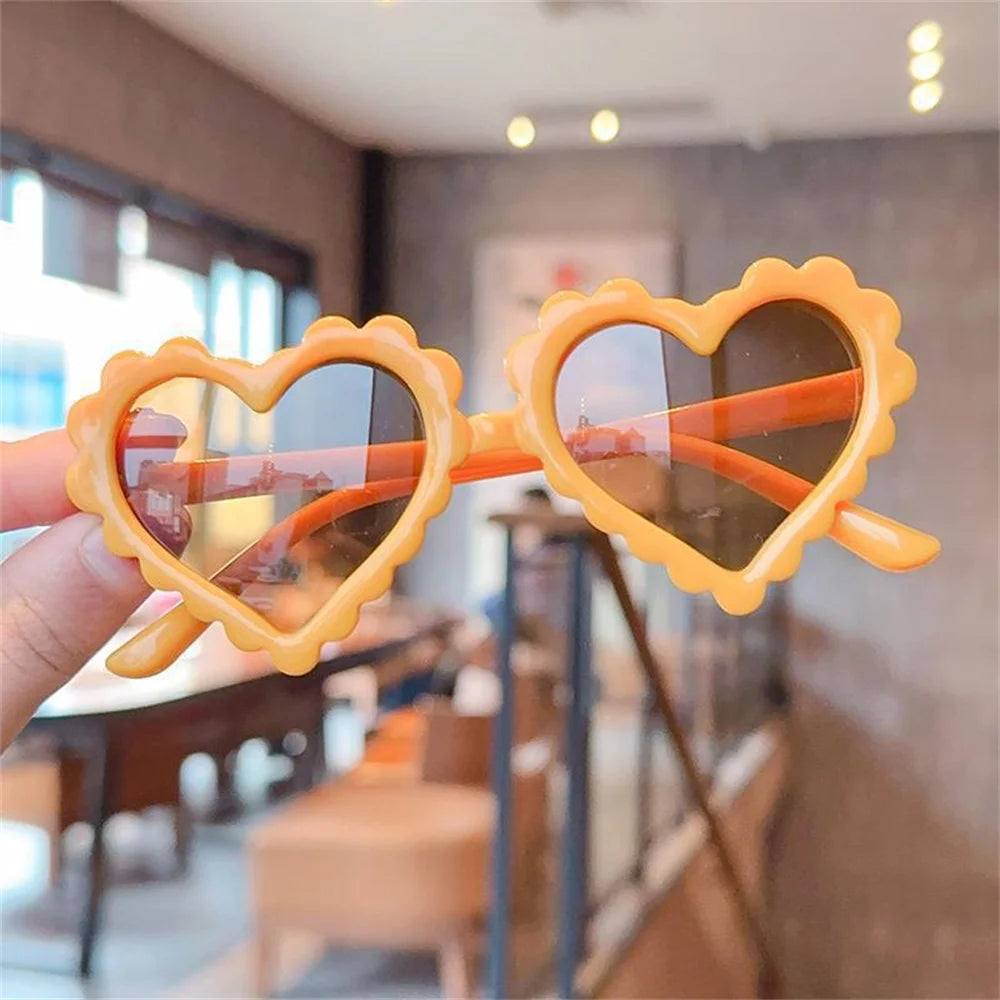 1Pc Cartoon Heart Sunglasses Children Baby Sunglasses Boys Girls UV400 Sun Glasses Shades Kids Gifts Fashion Party Eyeglasses Good Vibrations