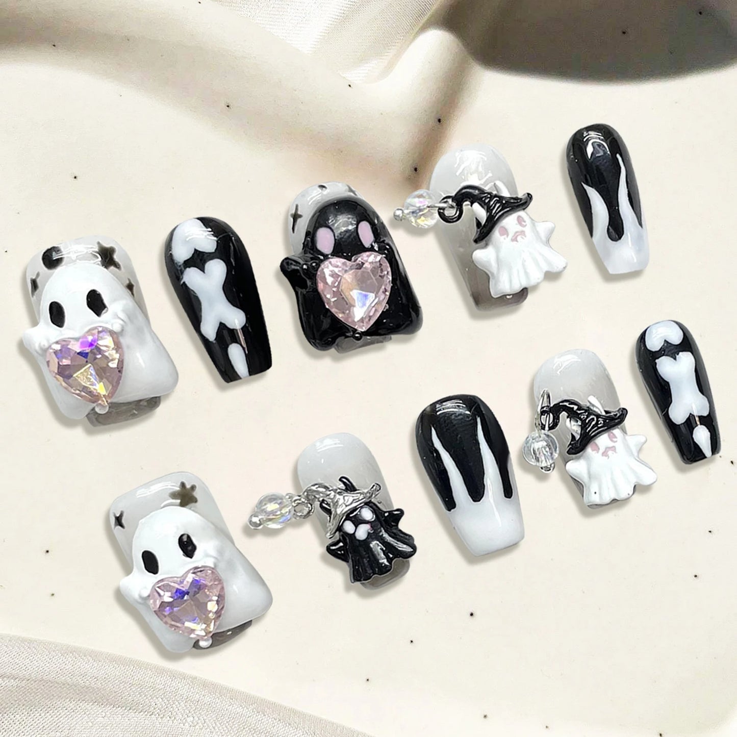 Handmade Press on Nails Cute White Ghost 3D Crystal Decor False Nails Full Cover Wearable Sweet Cool Girls Halloween Fake Nails Good Vibrations