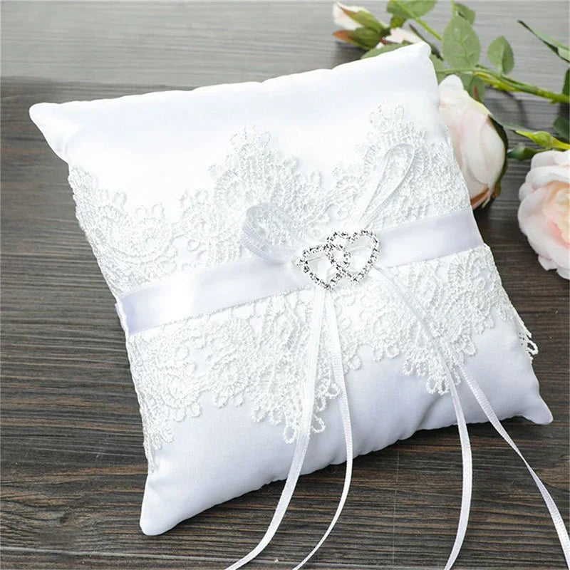 20x20cm White Lace Wedding Ring Pillow Romantic Ring Pillow Alliance Bridal Ring Bearer Pillow Cushions Decoración de bodas Good Vibrations